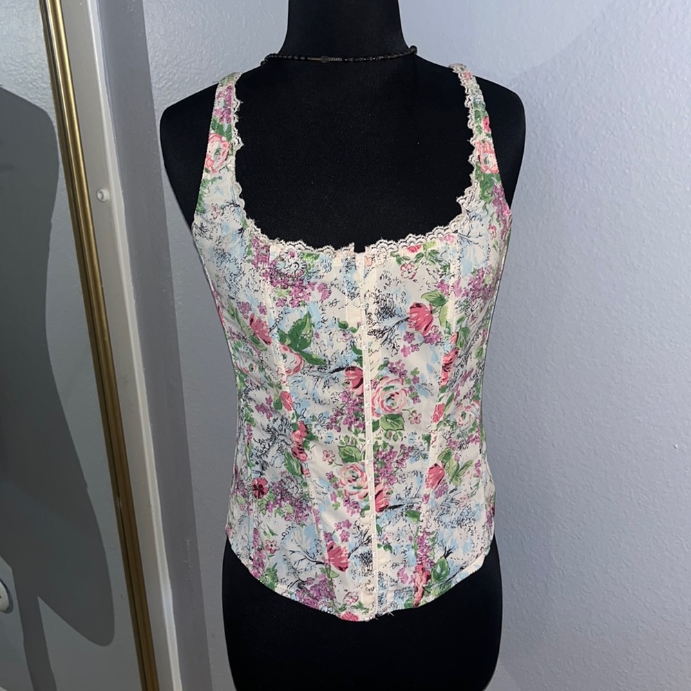 Corset lace super cute